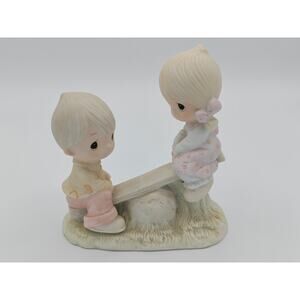 Precious Moments Love Lifted Me Figurine Enesco 1978 Model E-1375/A RAREITEM!